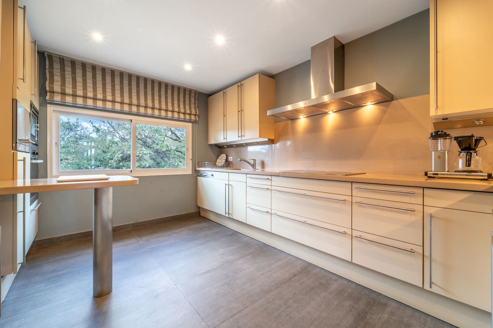 3 soverom Penthouse til salgs i Marbella med svømmebasseng garasje - € 6 450 000 (Ref: 9770408)
