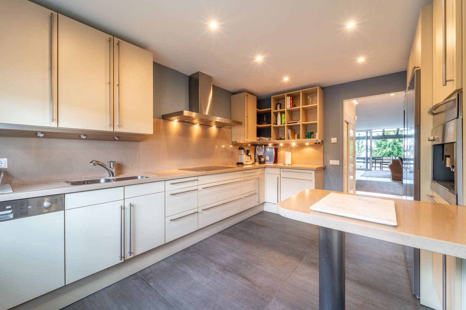 3 soverom Penthouse til salgs i Marbella med svømmebasseng garasje - € 6 450 000 (Ref: 9770408)