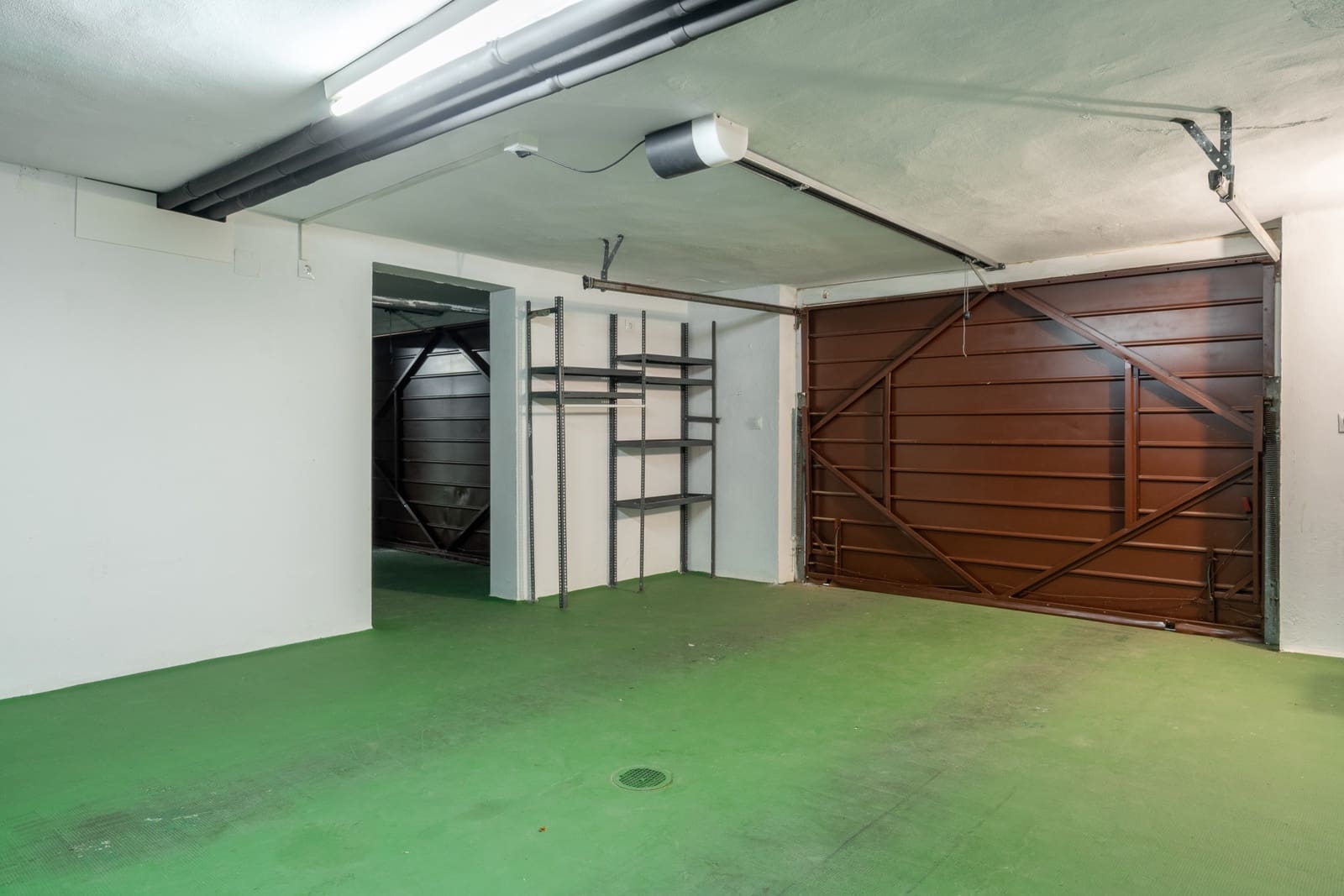 4 bedroom Villa for sale in Nueva Andalucia with pool garage - € 2,195,000 (Ref: 9770409)