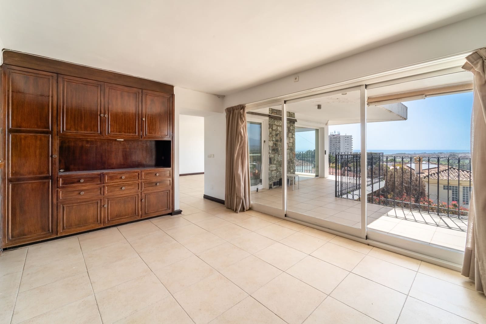 4 Zimmer Villa zu verkaufen in Nueva Andalucia mit Pool Garage - 2.195.000 € (Ref: 9770409)