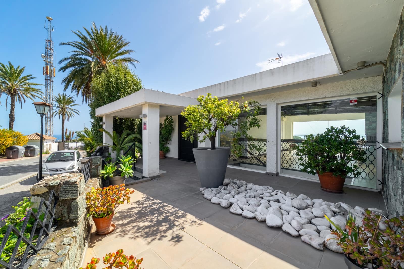 4 Zimmer Villa zu verkaufen in Nueva Andalucia mit Pool Garage - 2.195.000 € (Ref: 9770409)