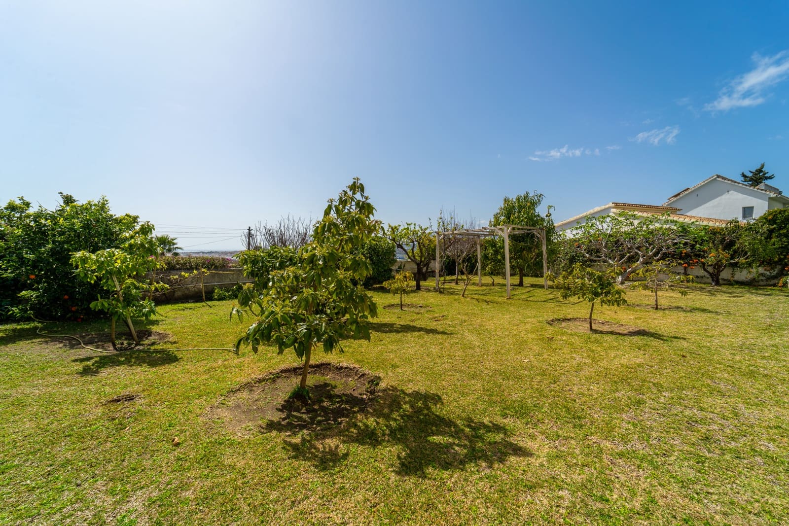 4 Zimmer Villa zu verkaufen in Nueva Andalucia mit Pool Garage - 2.195.000 € (Ref: 9770409)