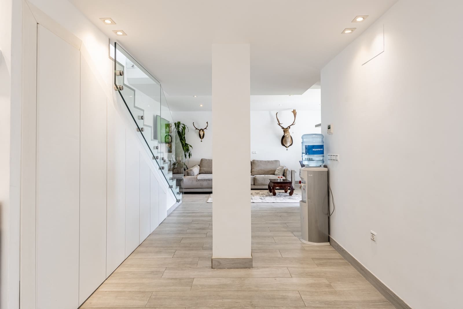 3 soveværelse Penthouse til leje i Marbella med swimmingpool garage - € 3.000 (Ref: 9775883)