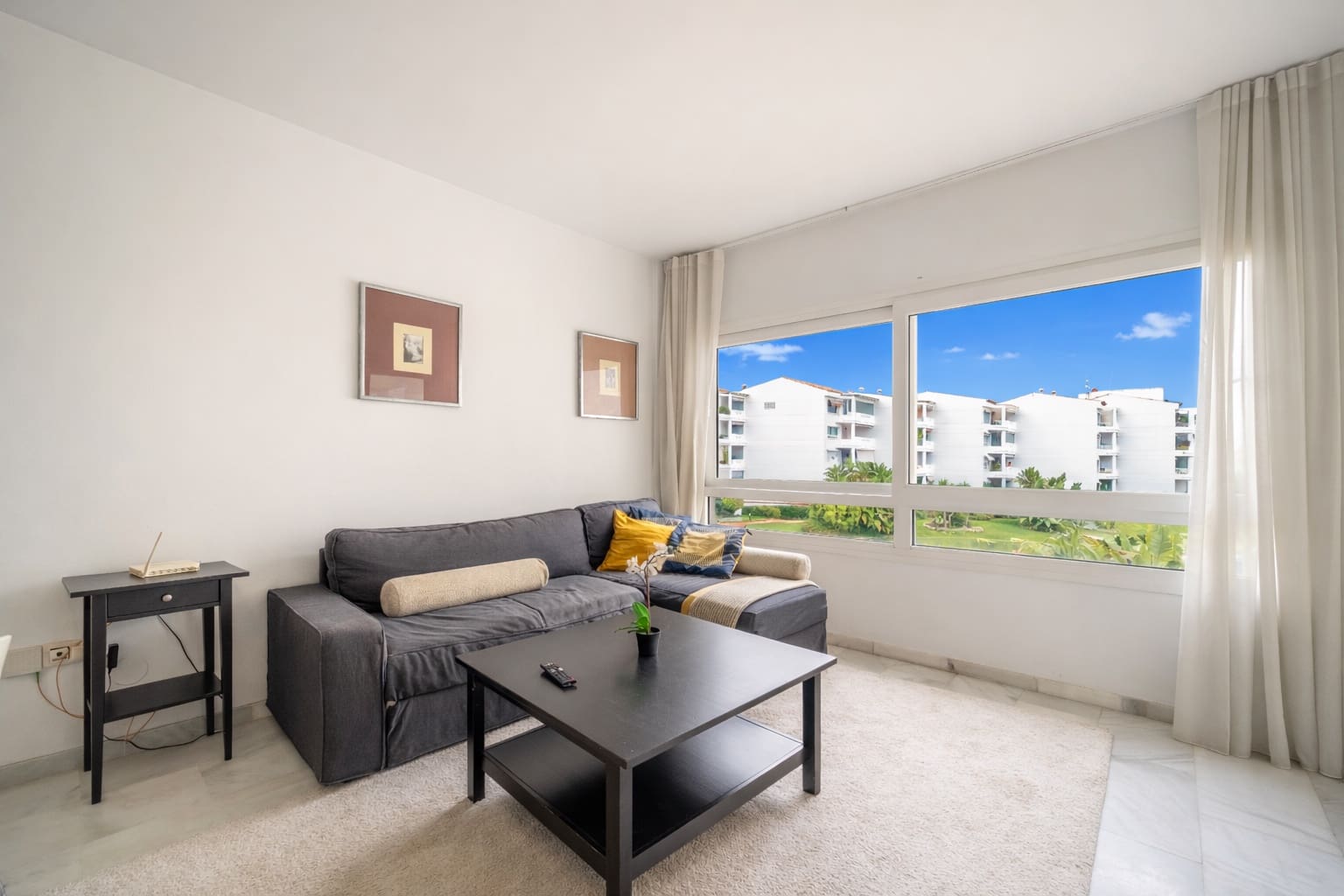 2 sypialnia Apartament na sprzedaż w Marbella z basenem garażem - 695 000 € (Ref: 9777850)