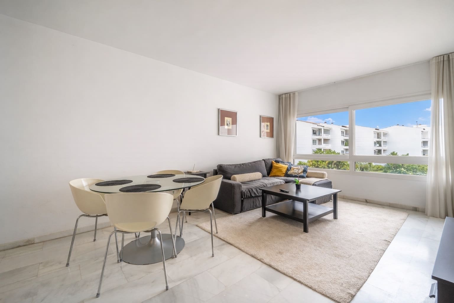 2 bedroom Apartment for sale in Marbella with pool garage - € 749,000 (Ref: 9777850)