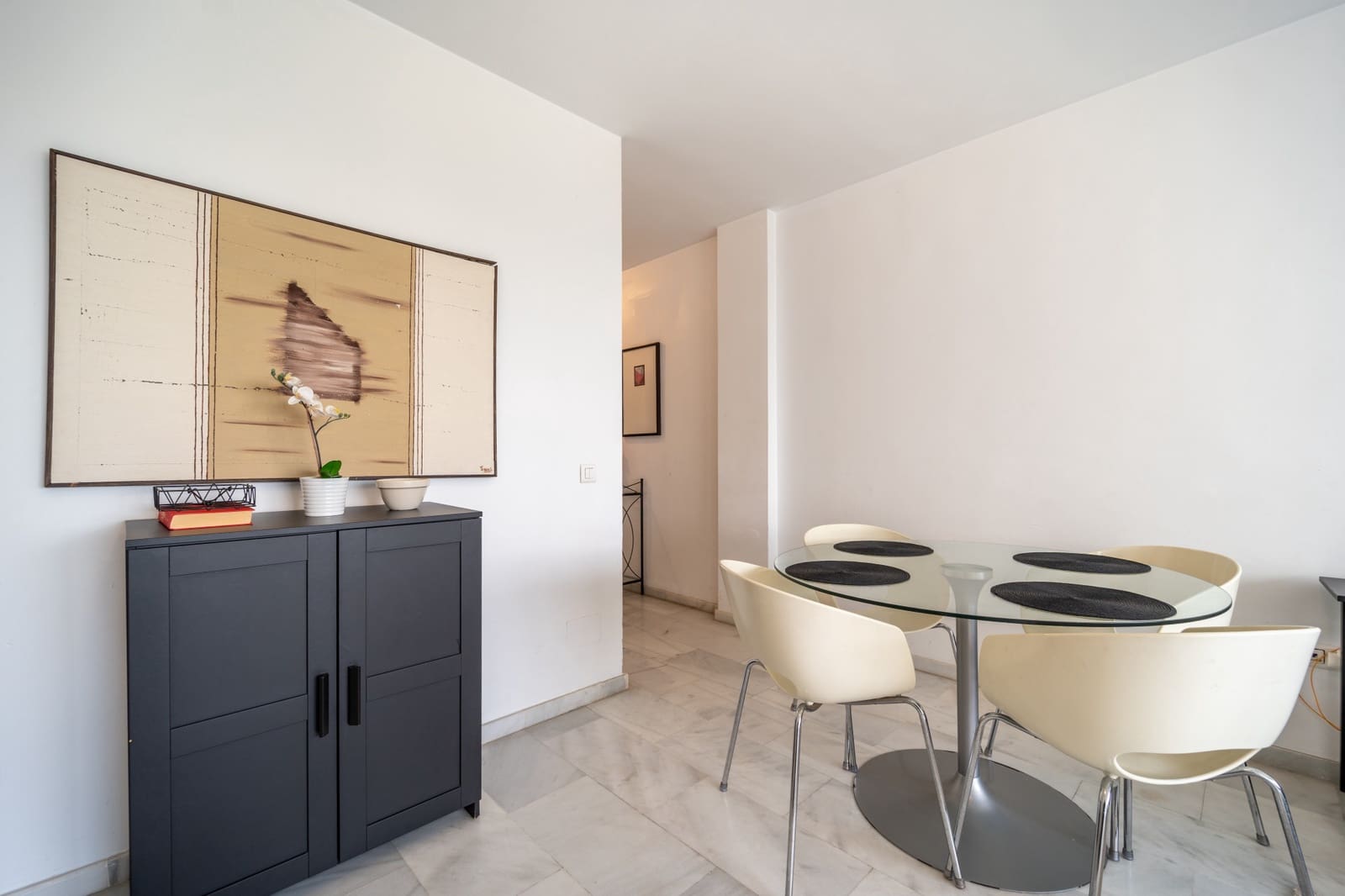2 bedroom Apartment for sale in Marbella with pool garage - € 749,000 (Ref: 9777850)