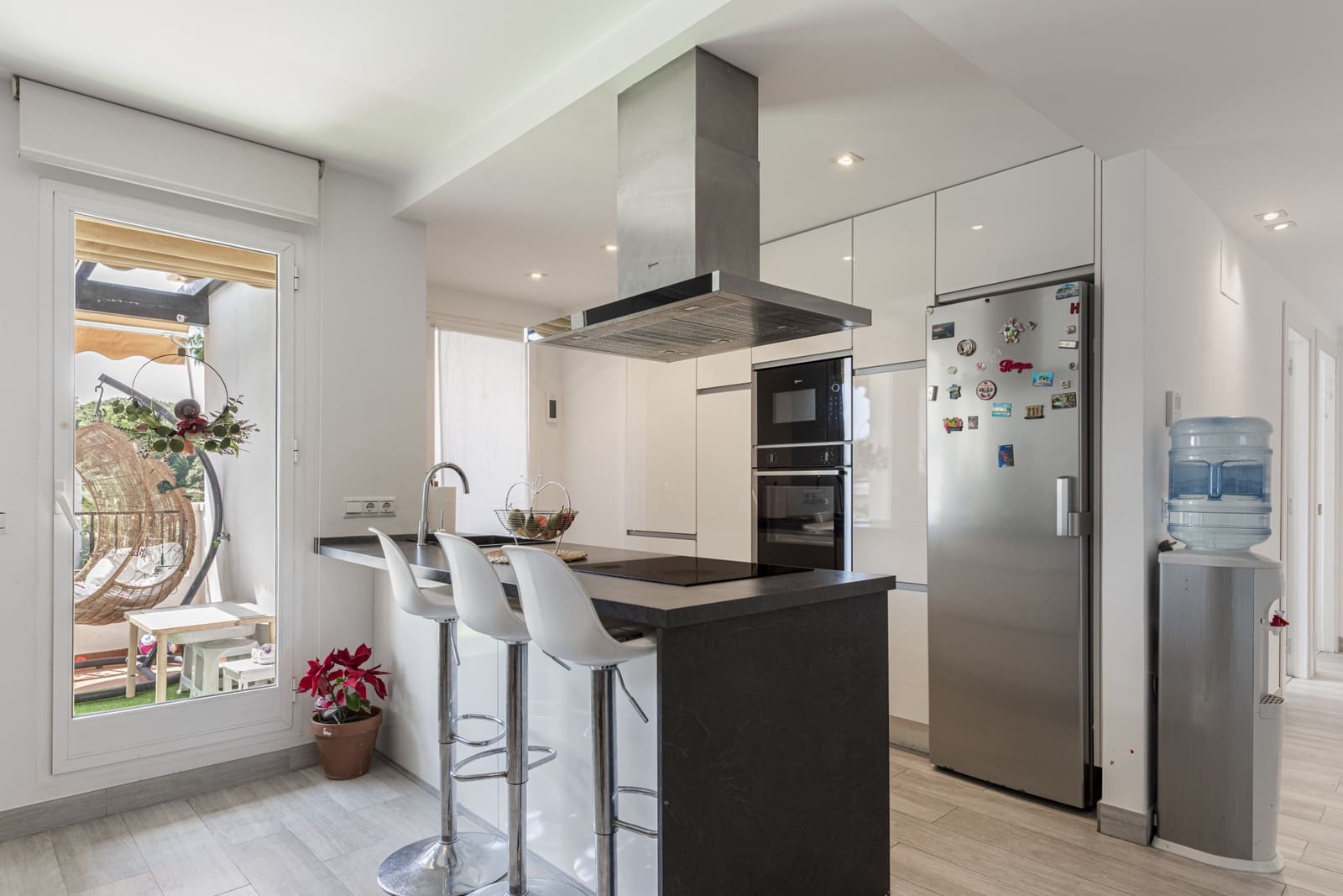 3 soveværelse Penthouse til salg i Marbella med swimmingpool garage - € 675.000 (Ref: 9777851)