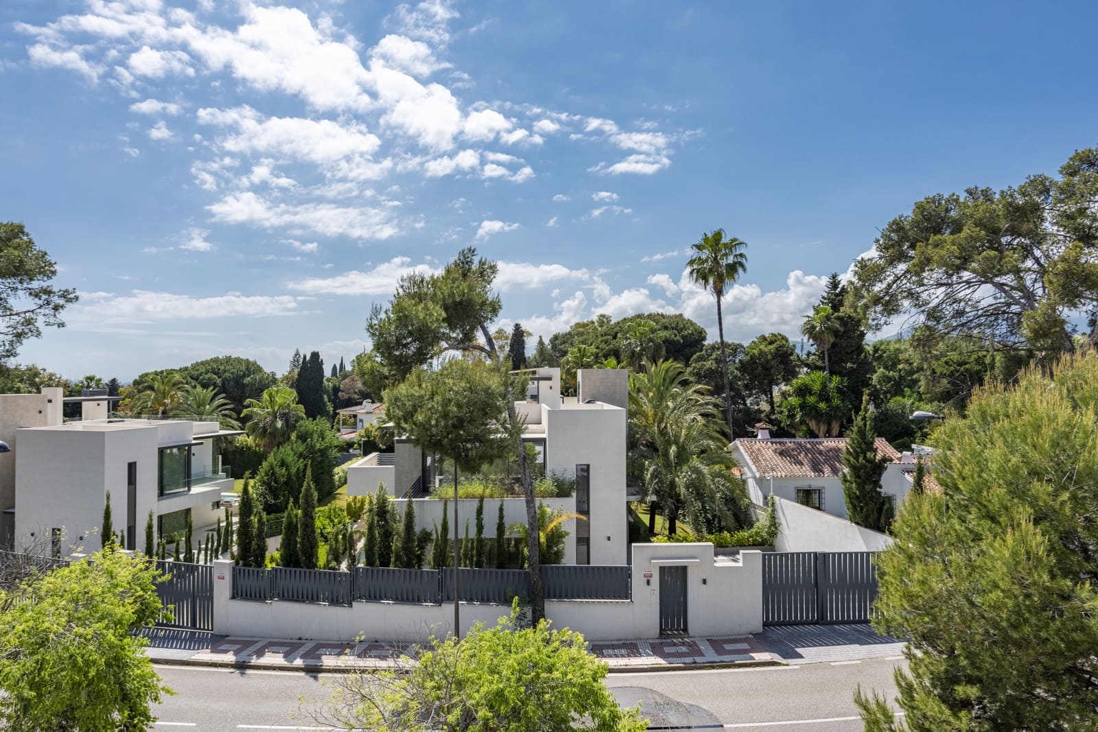 3 soveværelse Penthouse til salg i Marbella med swimmingpool garage - € 675.000 (Ref: 9777851)