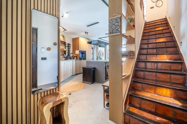 3 chambre Maison de Ville à vendre à Marbella avec piscine - 1 195 000 € (Ref: 9783175)