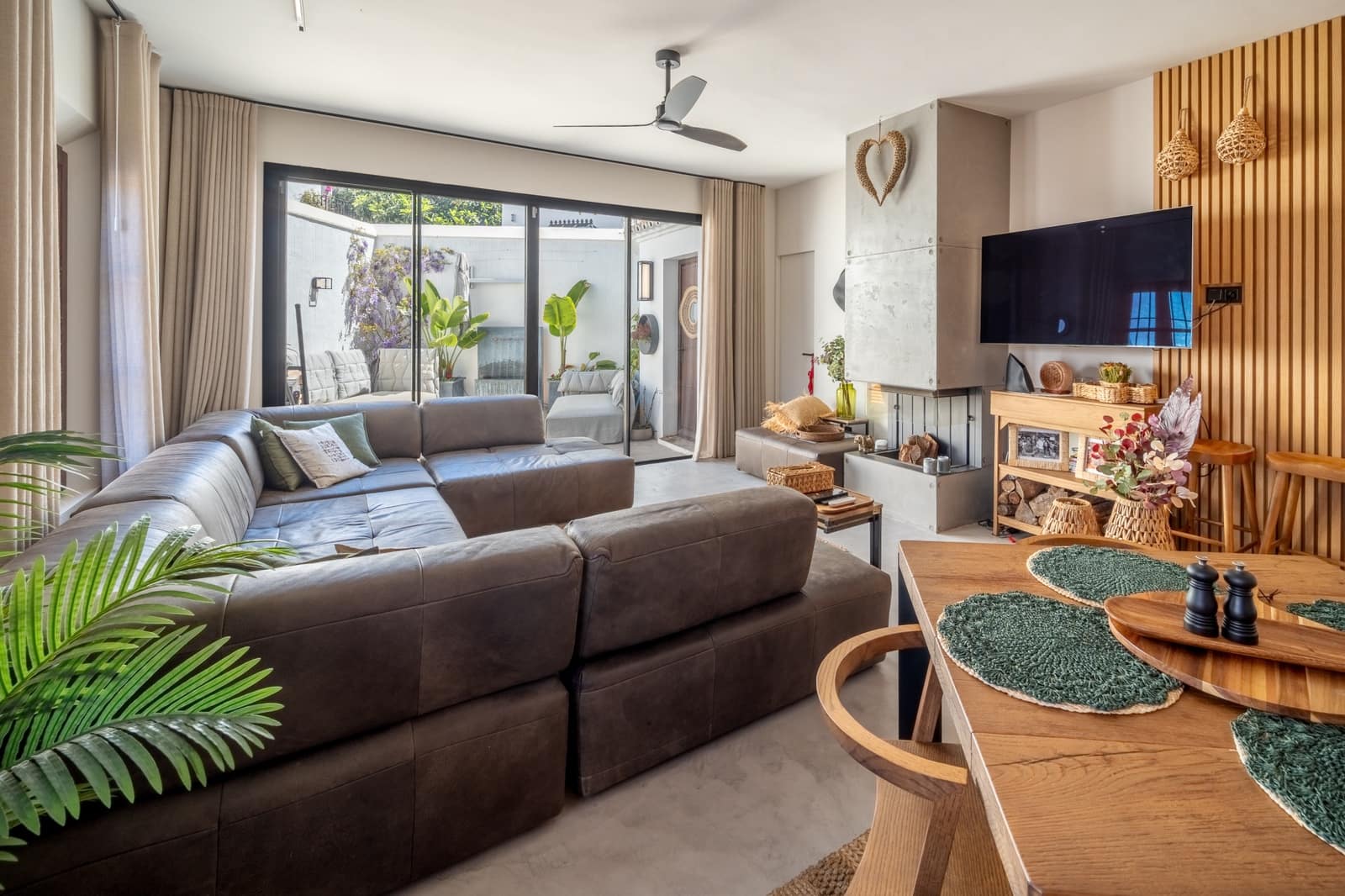 3 chambre Maison de Ville à vendre à Marbella avec piscine - 1 195 000 € (Ref: 9783175)