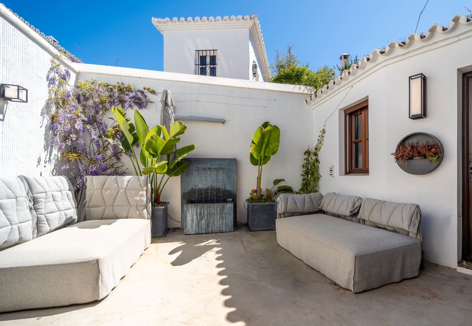 3 bedroom Townhouse for sale in Marbella with pool - € 1,195,000 (Ref: 9783175)