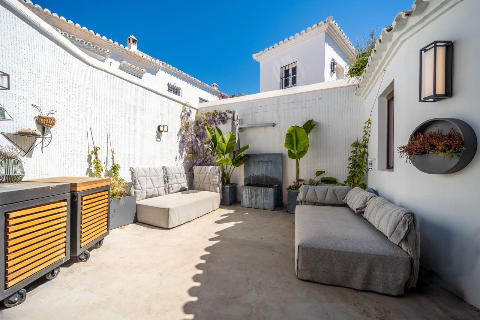 3 bedroom Townhouse for sale in Marbella with pool - € 1,195,000 (Ref: 9783175)