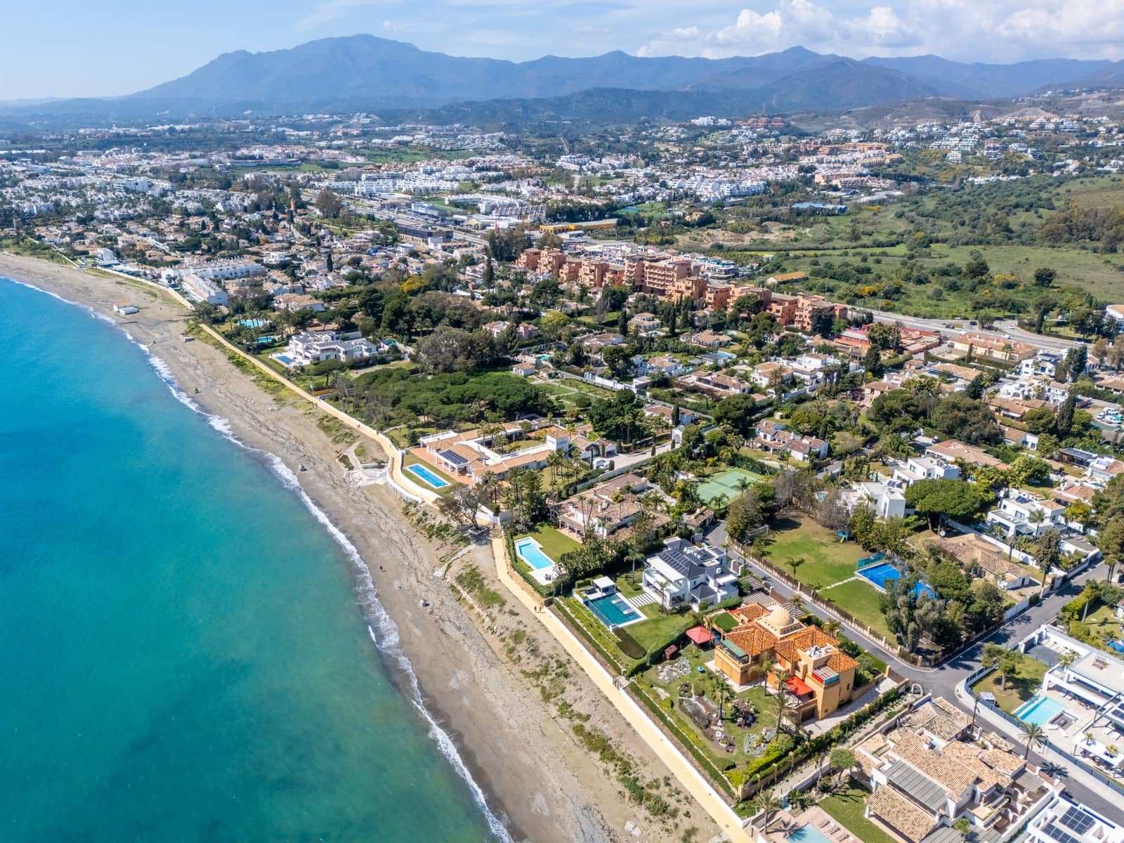 Building Plot for sale in Estepona - € 2,950,000 (Ref: 9783176)