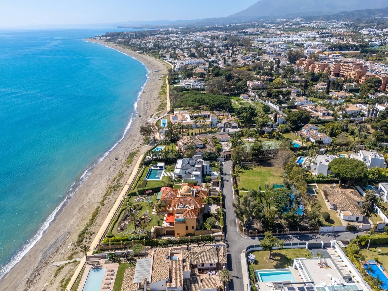 Building Plot for sale in Estepona - € 2,950,000 (Ref: 9783176)