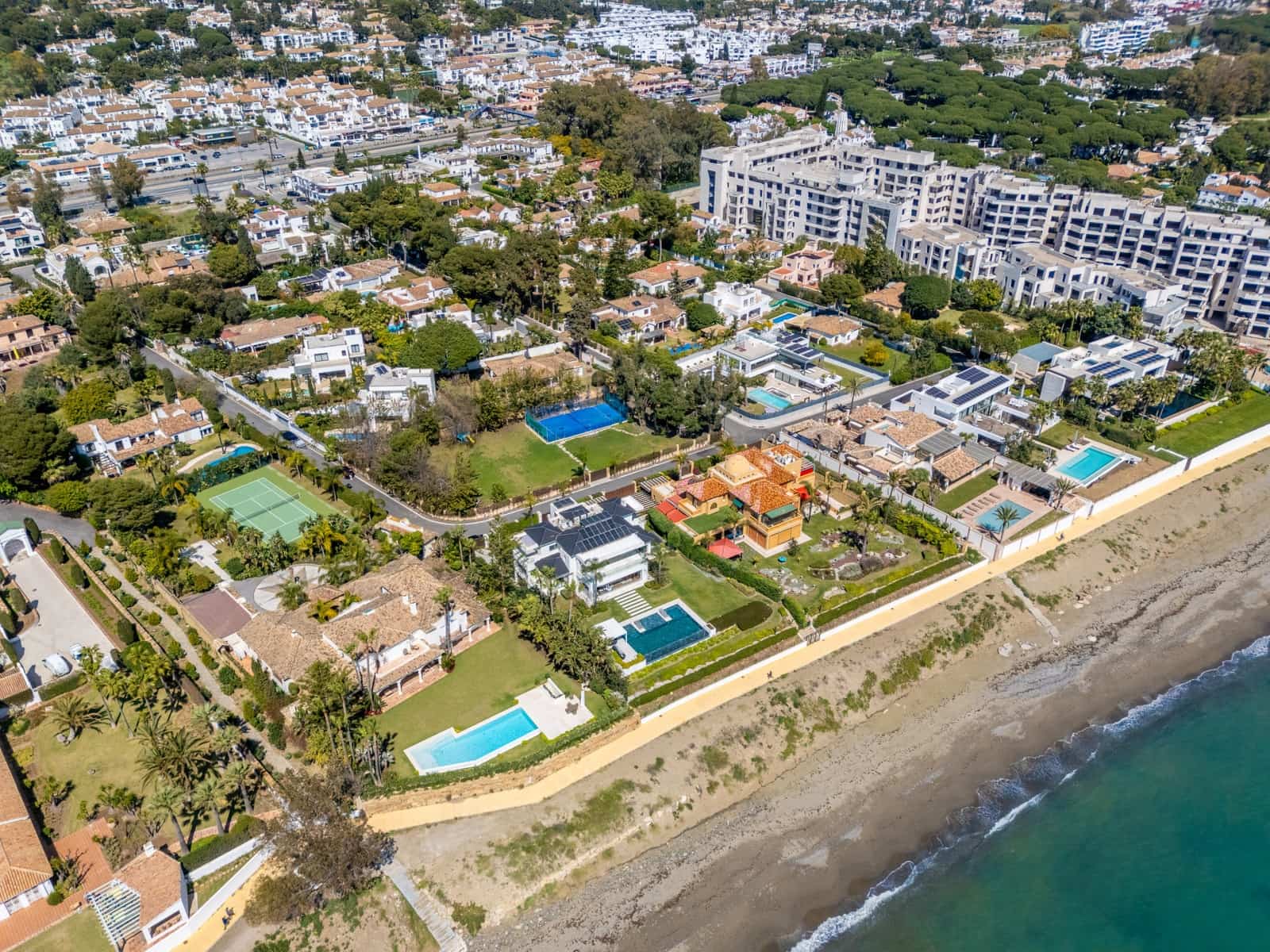 Building Plot for sale in Estepona - € 2,950,000 (Ref: 9783176)