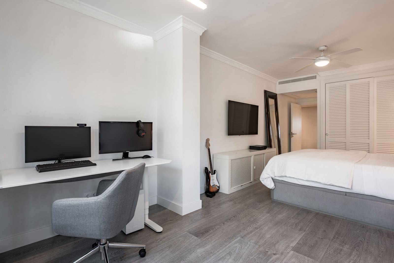 3 bedroom Apartment for sale in Marbella with pool garage - € 4,900,000 (Ref: 9783177)