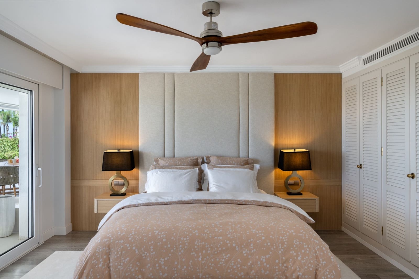 3 bedroom Apartment for sale in Marbella with pool garage - € 4,900,000 (Ref: 9783177)