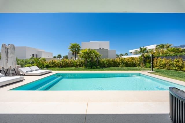 5 sypialnia Willa na sprzedaż w Marbella z basenem garażem - 3 095 000 € (Ref: 9788256)