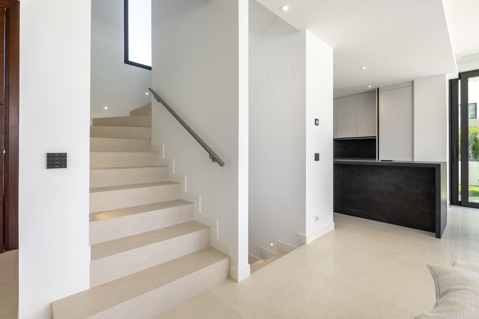 5 soveværelse Villa til salg i Marbella med swimmingpool garage - € 3.095.000 (Ref: 9788256)