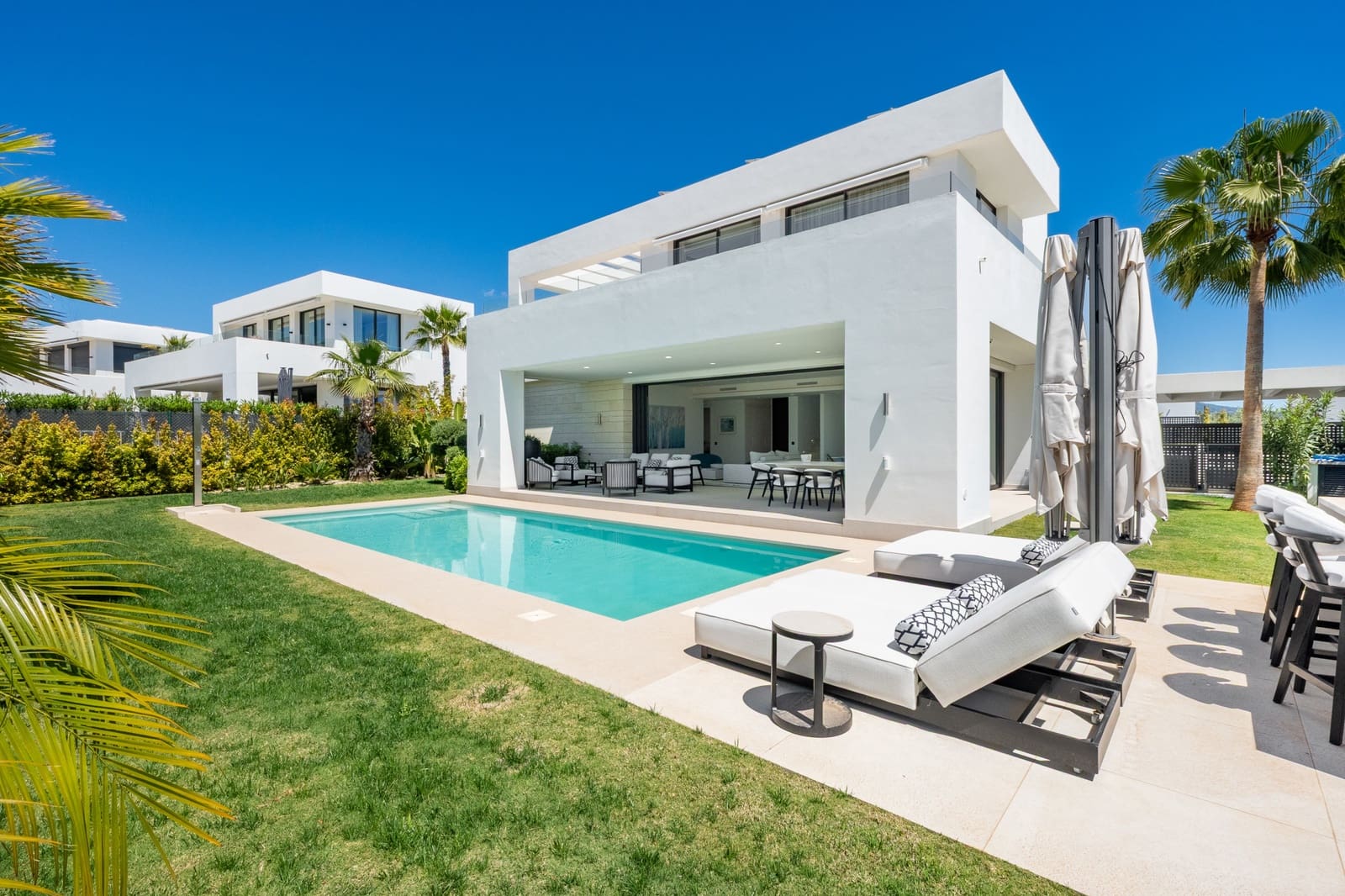 5 soveværelse Villa til salg i Marbella med swimmingpool garage - € 3.095.000 (Ref: 9788256)