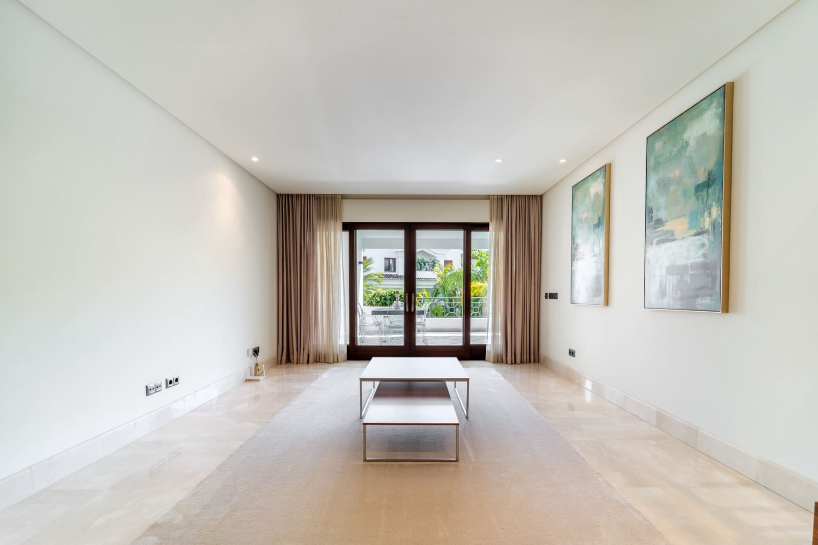 2 soveværelse Lejlighed til salg i Estepona med swimmingpool garage - € 1.390.000 (Ref: 9788257)