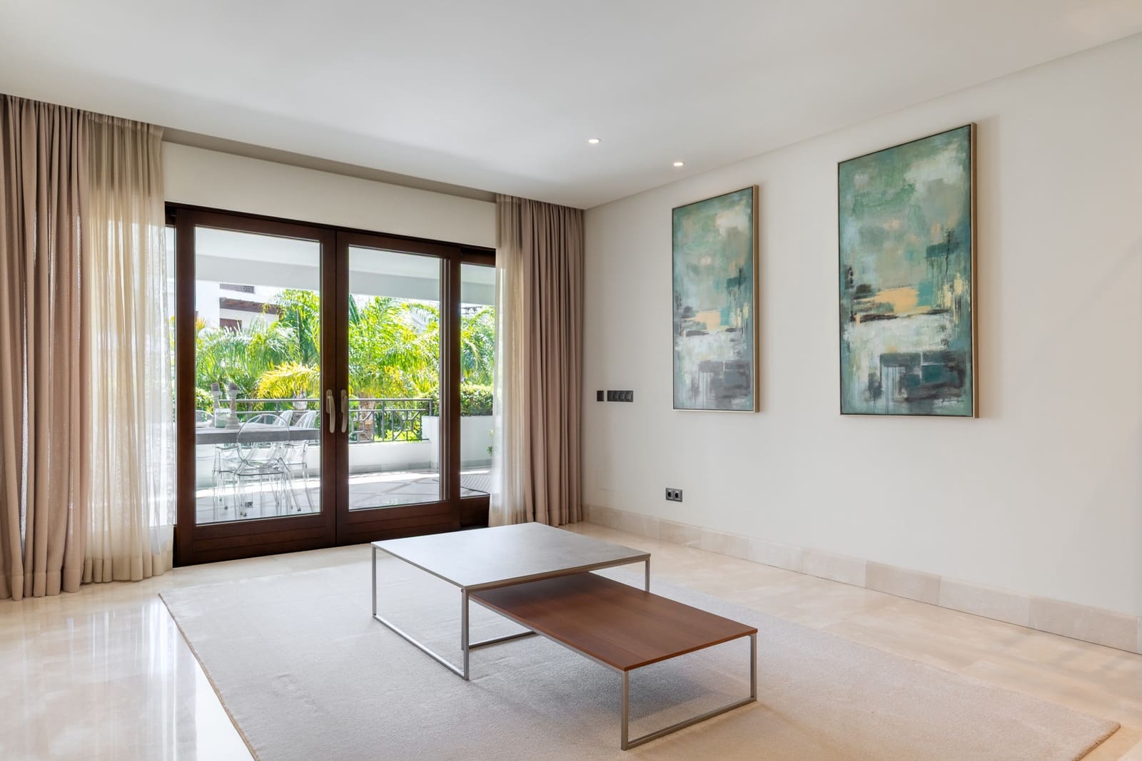 2 soveværelse Lejlighed til salg i Estepona med swimmingpool garage - € 1.390.000 (Ref: 9788257)