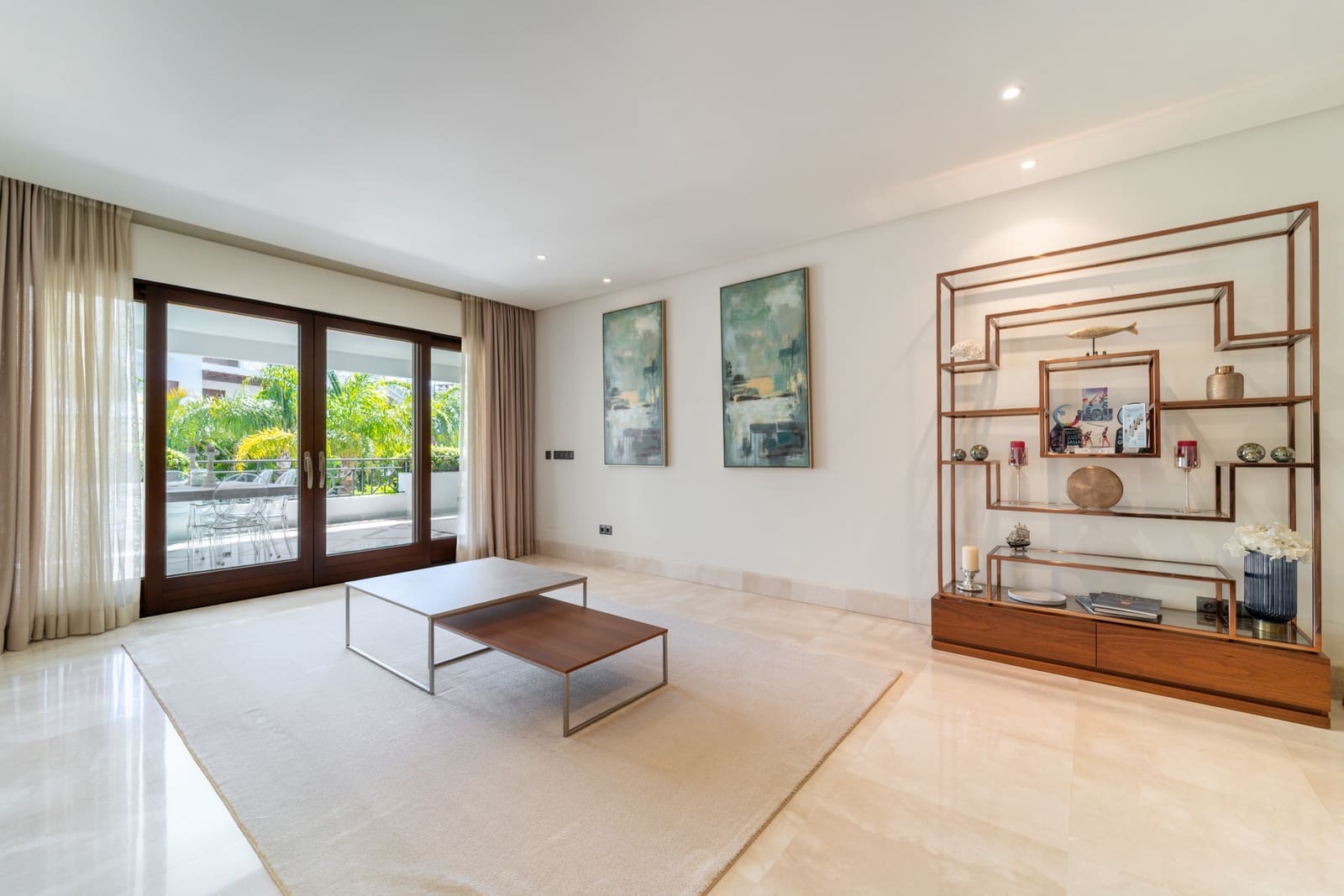 2 soveværelse Lejlighed til salg i Estepona med swimmingpool garage - € 1.390.000 (Ref: 9788257)