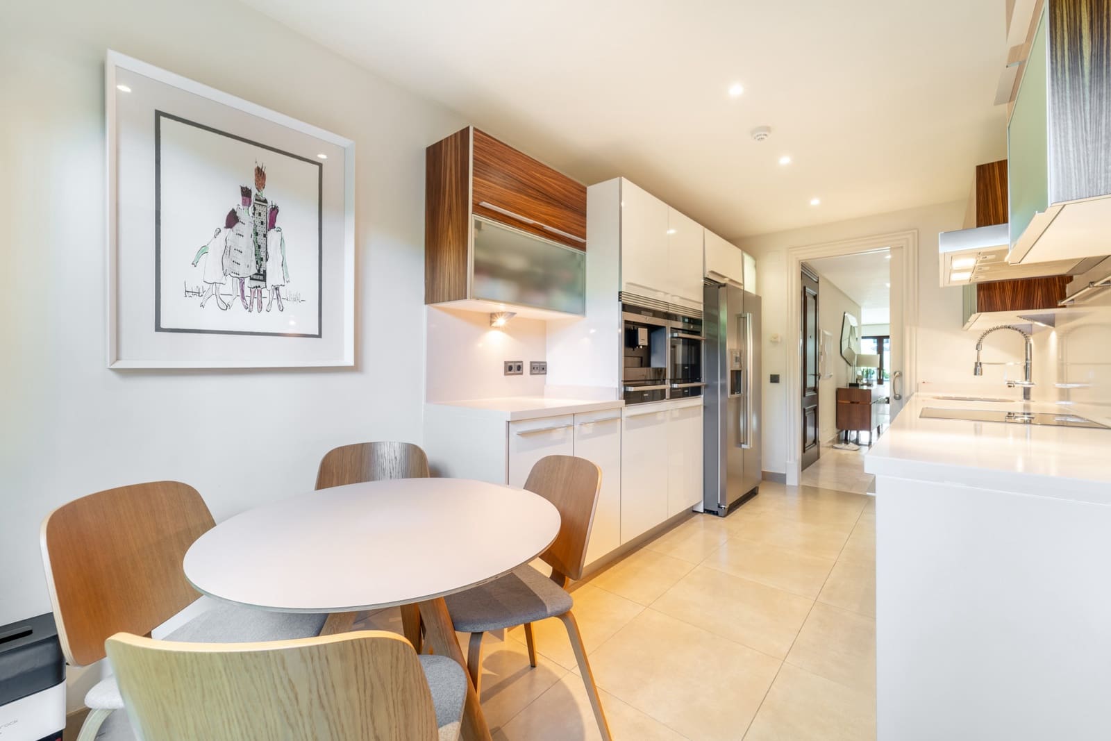 2 soveværelse Lejlighed til salg i Estepona med swimmingpool garage - € 1.390.000 (Ref: 9788257)