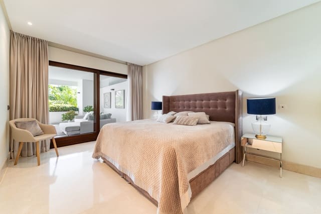 2 slaapkamer Appartement te koop in Seghers, Estepona met zwembad garage - € 1.390.000 (Ref: 9788257)