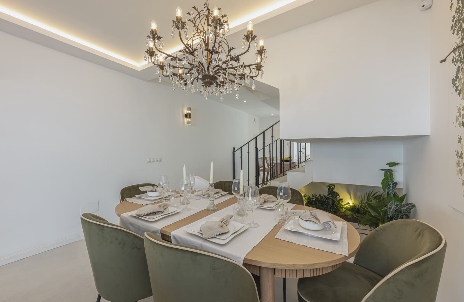 4 chambre Maison de Ville à vendre à Marbella avec piscine - 895 000 € (Ref: 9788258)