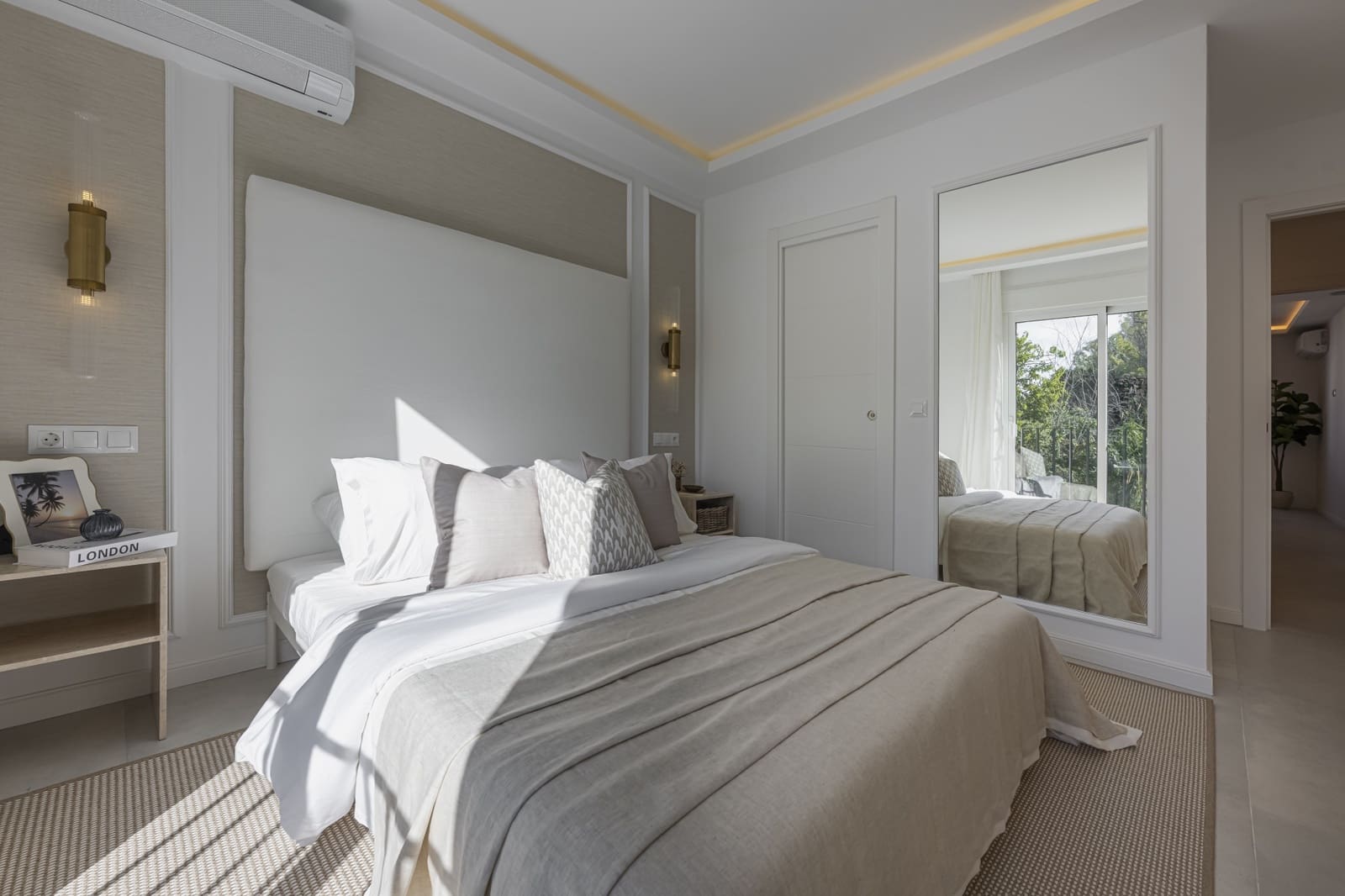 4 chambre Maison de Ville à vendre à Marbella avec piscine - 895 000 € (Ref: 9788258)