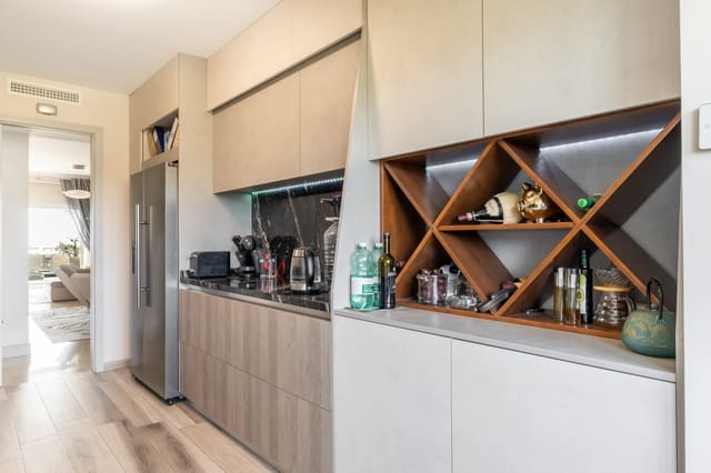 3 slaapkamer Penthouse te koop in Marbella met zwembad garage - € 1.600.000 (Ref: 9794380)