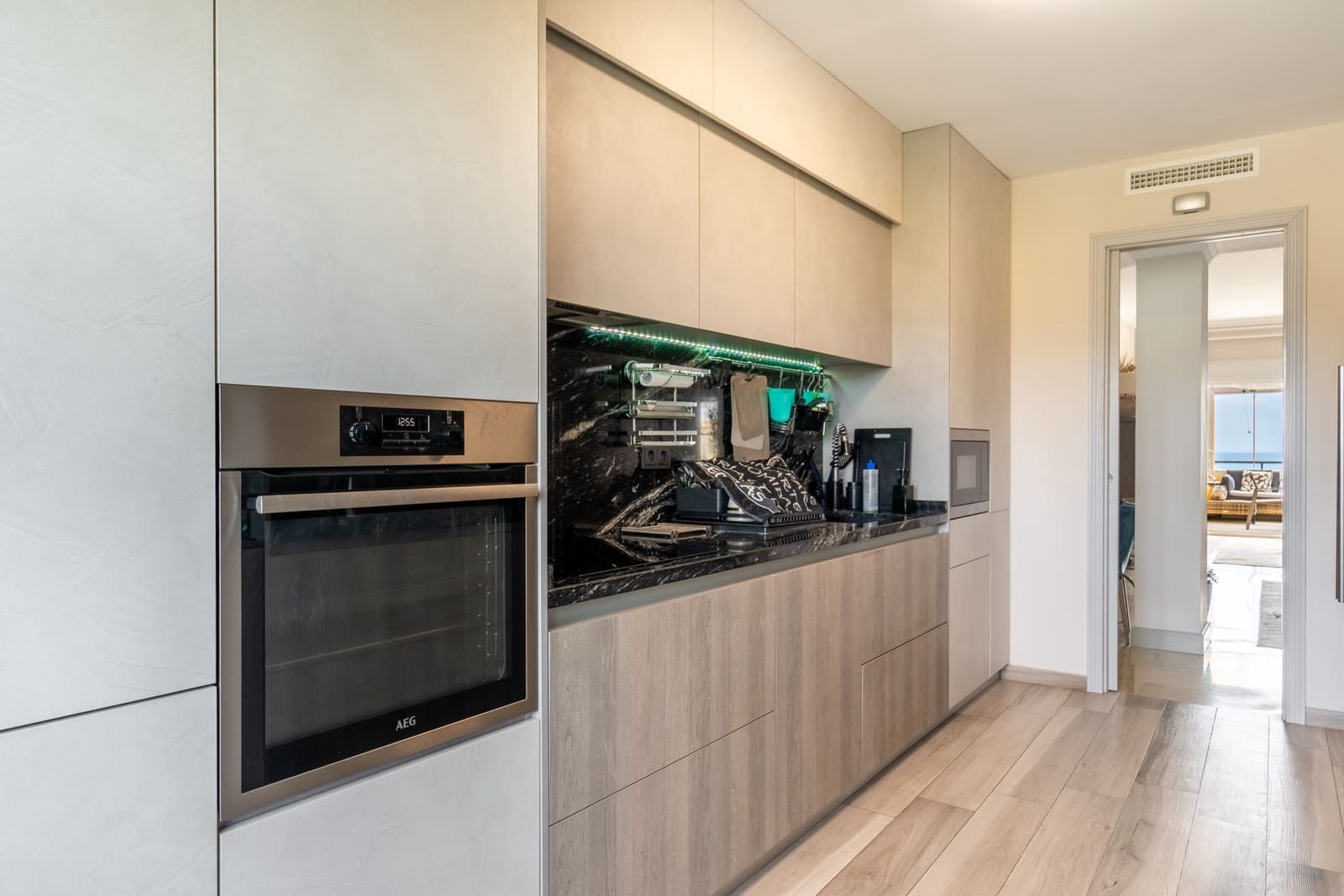 3 soverom Penthouse til salgs i Marbella med svømmebasseng garasje - € 1 600 000 (Ref: 9794380)