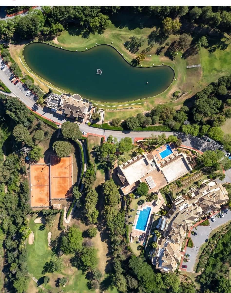 3 soverom Penthouse til salgs i Marbella med svømmebasseng garasje - € 1 600 000 (Ref: 9794380)