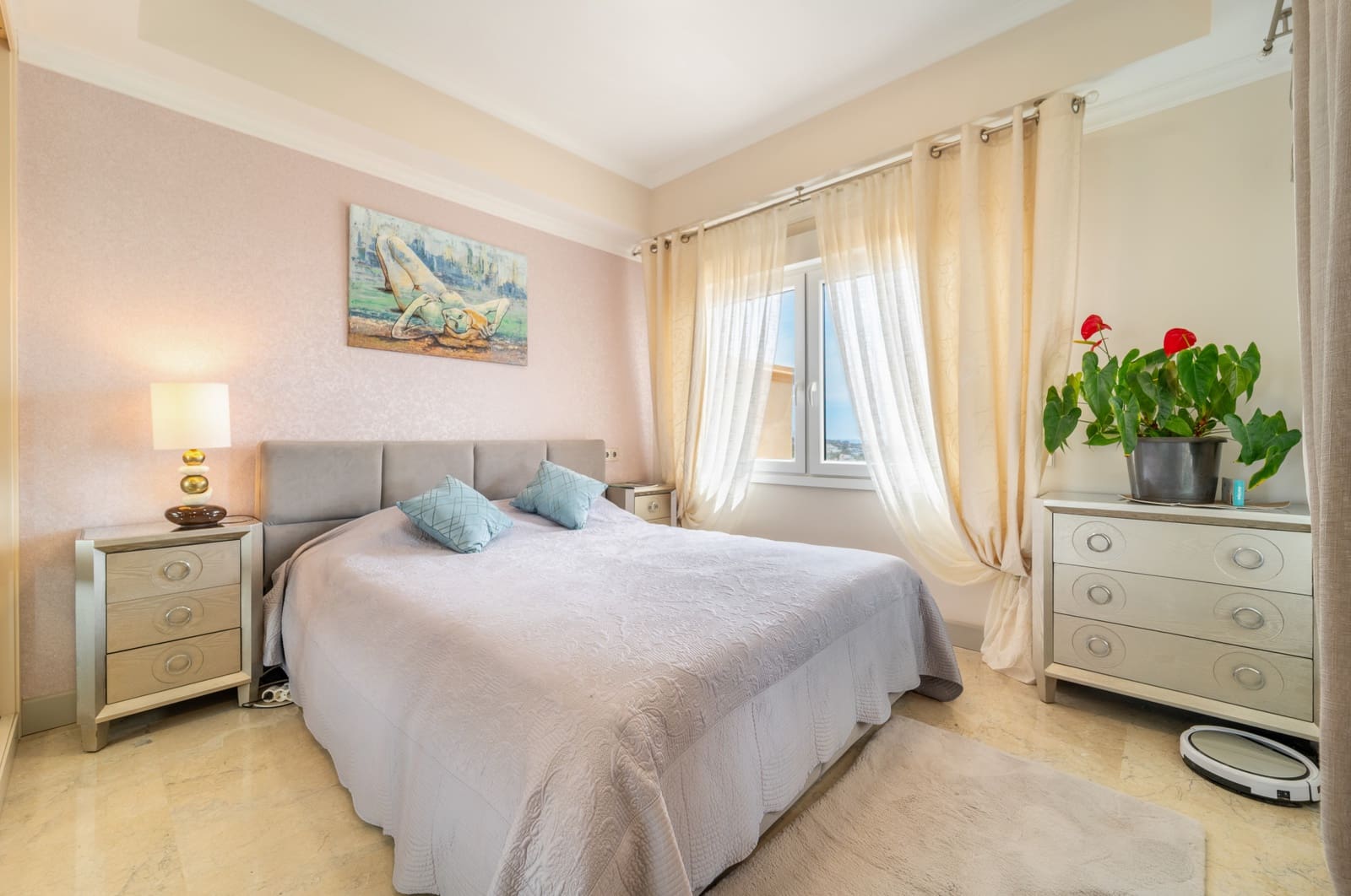 3 soverom Penthouse til salgs i Marbella med svømmebasseng garasje - € 1 600 000 (Ref: 9794380)