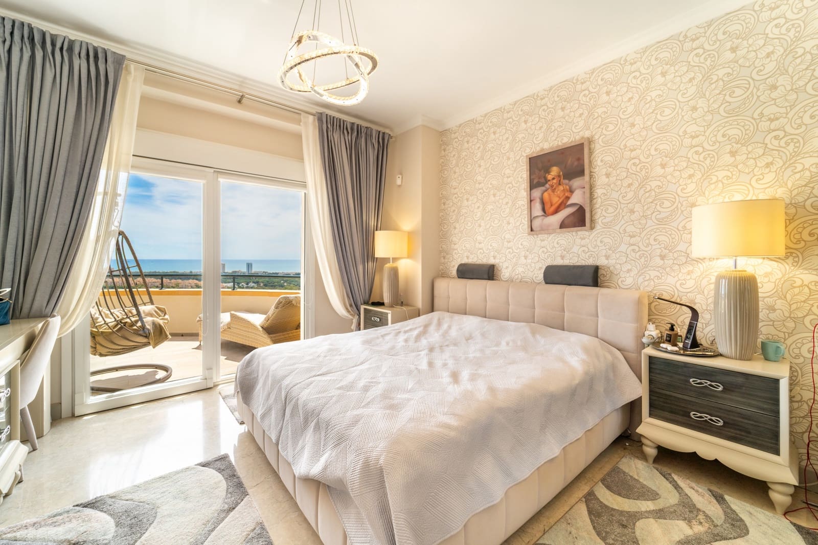3 soverom Penthouse til salgs i Marbella med svømmebasseng garasje - € 1 600 000 (Ref: 9794380)