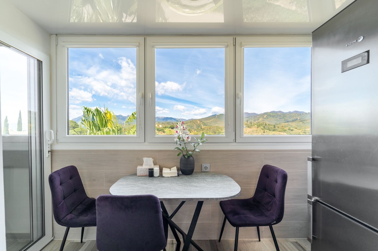3 soverom Penthouse til salgs i Marbella med svømmebasseng garasje - € 1 600 000 (Ref: 9794380)