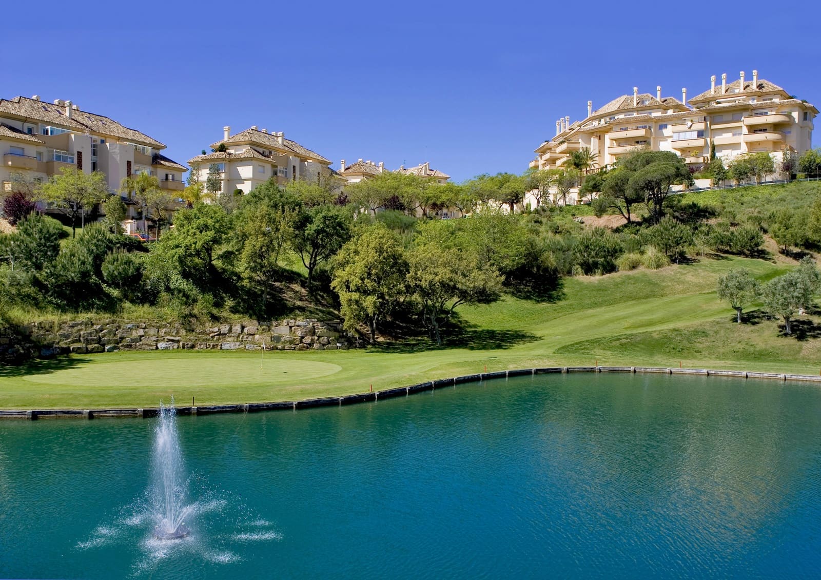 3 soverom Penthouse til salgs i Marbella med svømmebasseng garasje - € 1 600 000 (Ref: 9794380)