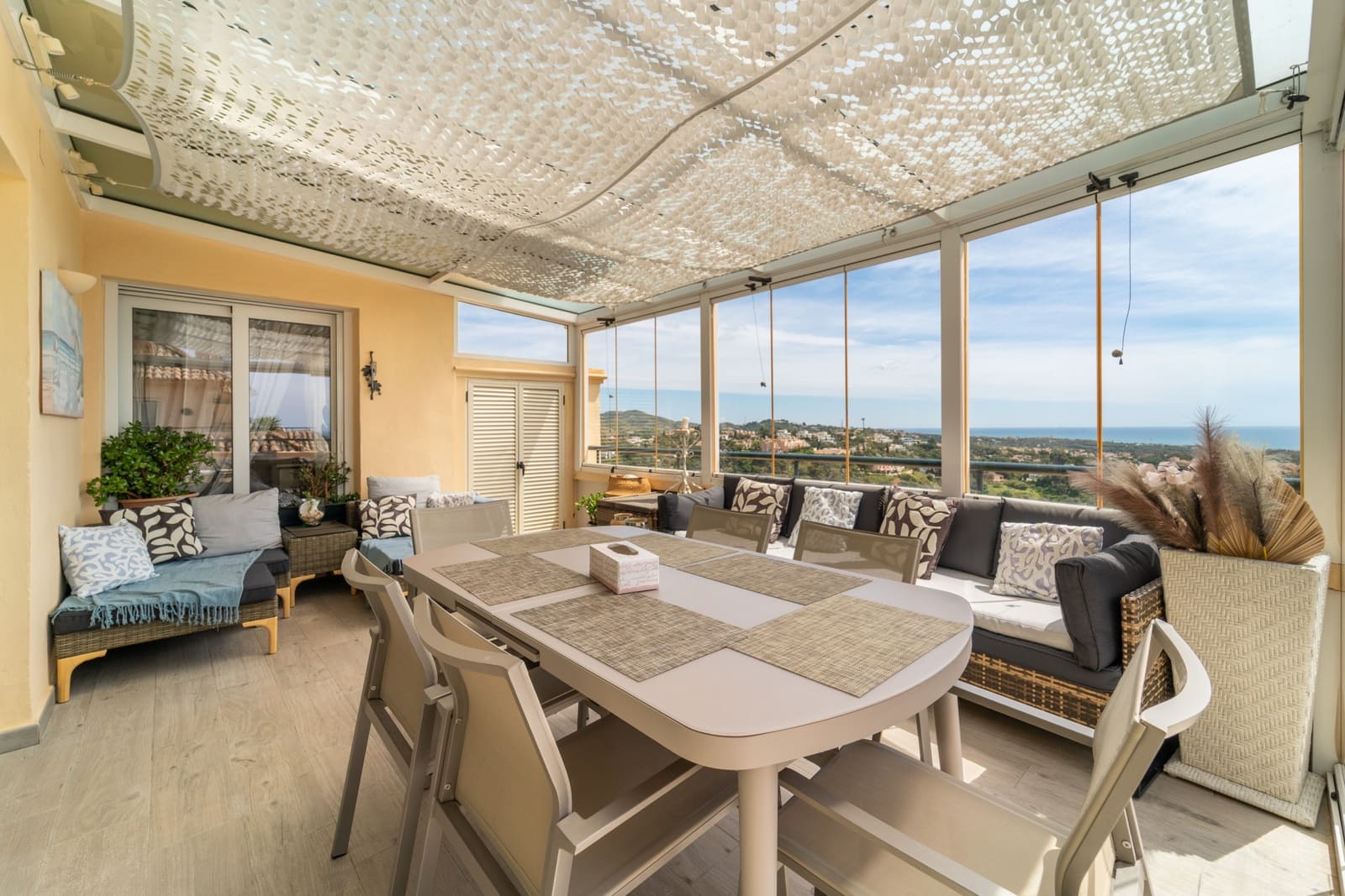 3 soverom Penthouse til salgs i Marbella med svømmebasseng garasje - € 1 600 000 (Ref: 9794380)