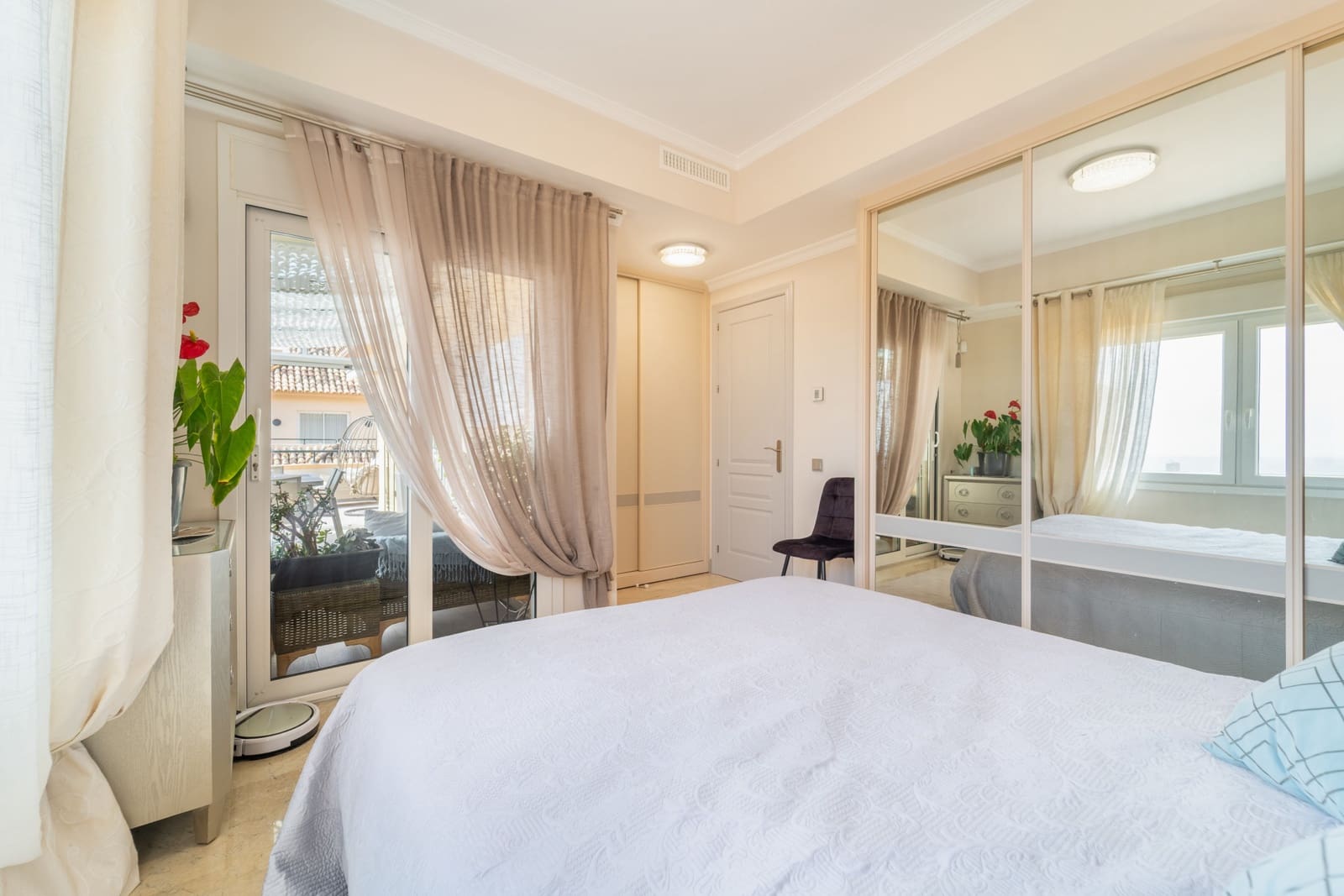 3 soverom Penthouse til salgs i Marbella med svømmebasseng garasje - € 1 600 000 (Ref: 9794380)
