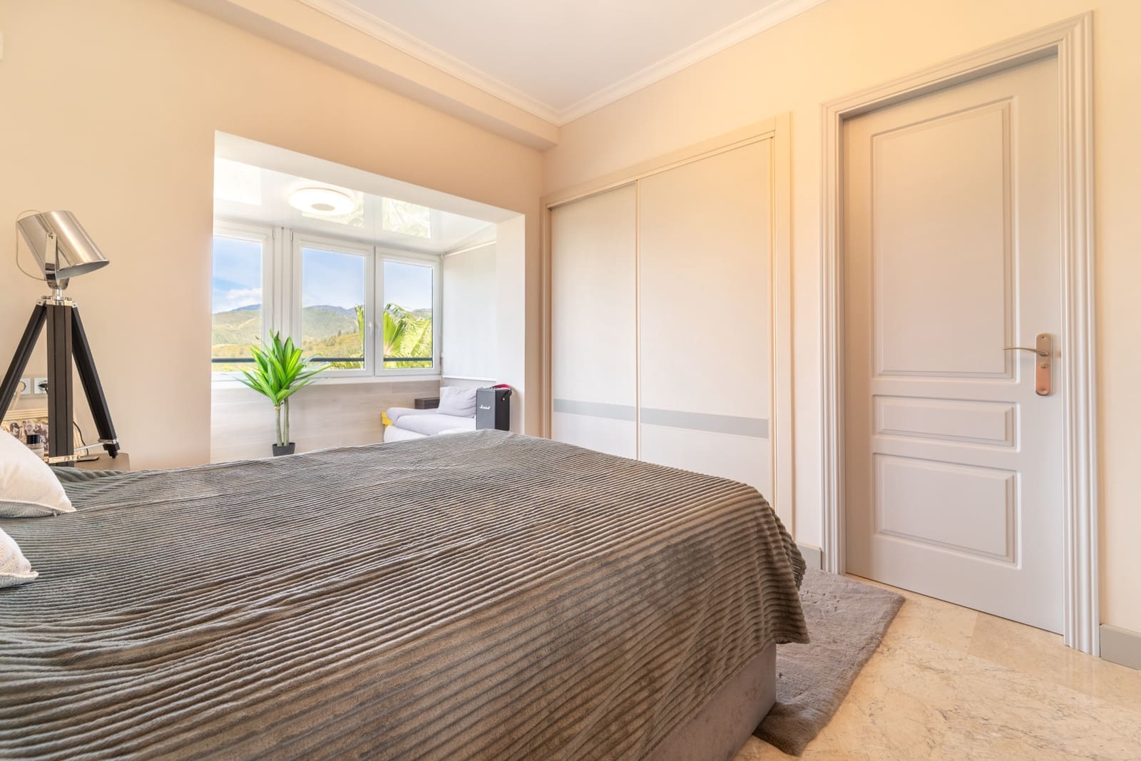 3 soverom Penthouse til salgs i Marbella med svømmebasseng garasje - € 1 600 000 (Ref: 9794380)
