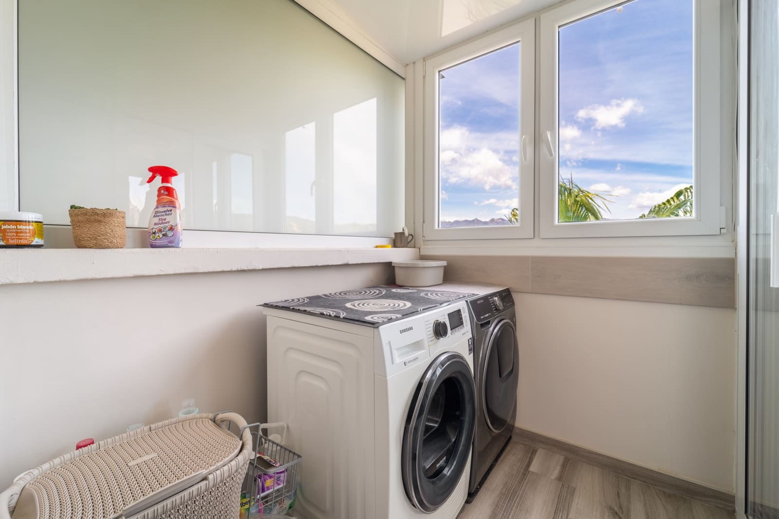 3 soverom Penthouse til salgs i Marbella med svømmebasseng garasje - € 1 600 000 (Ref: 9794380)