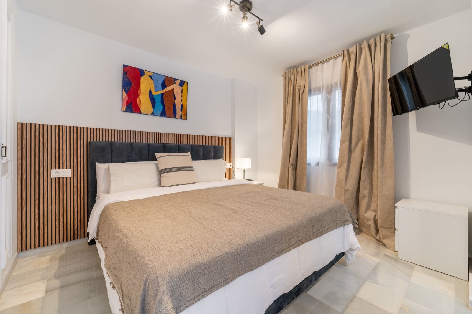 Apartamento de 2 habitaciones en Puerto Banus en venta - 775.000 € (Ref: 9796917)