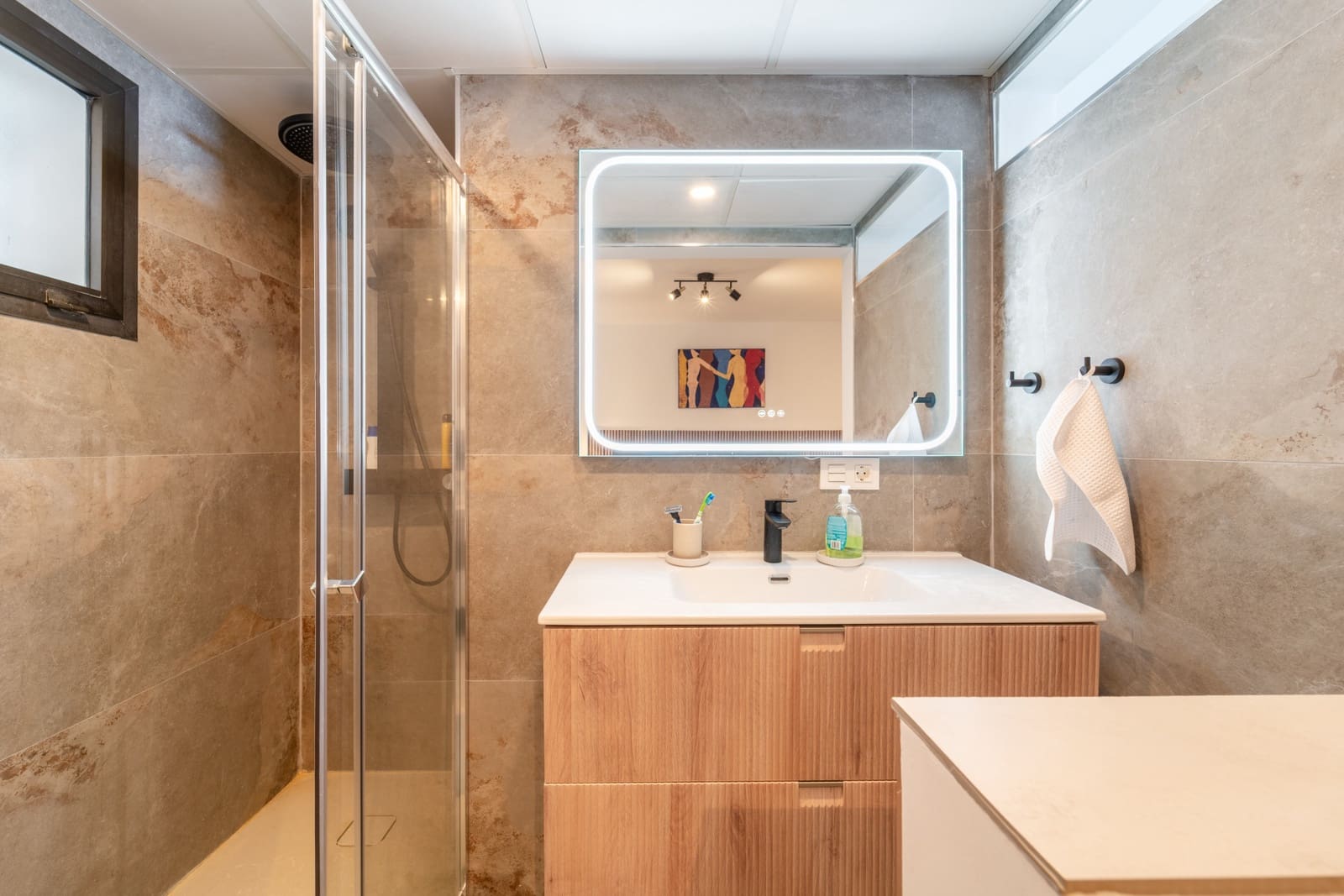 Apartamento de 2 habitaciones en Puerto Banus en venta - 775.000 € (Ref: 9796917)