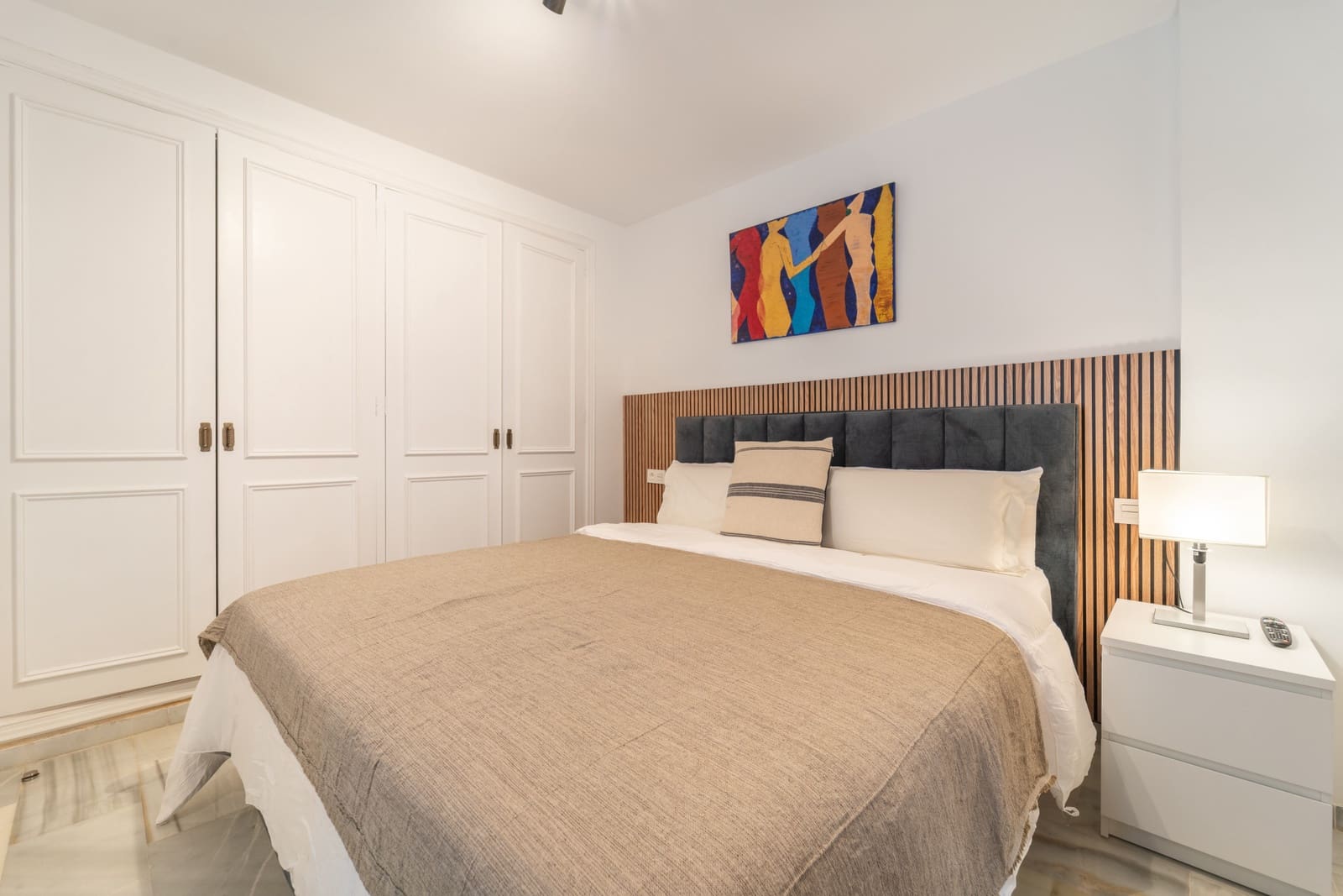 Apartamento de 2 habitaciones en Puerto Banus en venta - 775.000 € (Ref: 9796917)