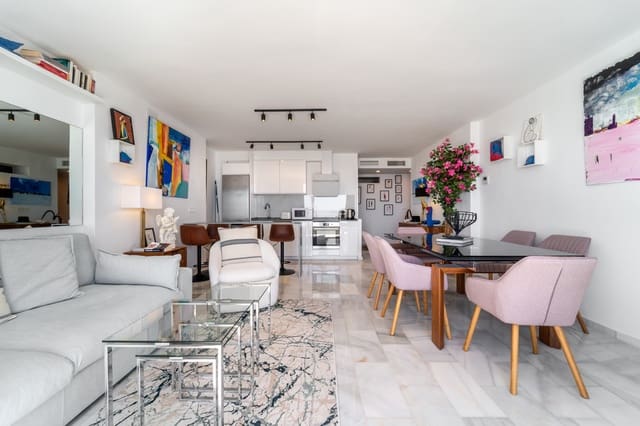 2 soveværelse Lejlighed til salg i Puerto Banus, Marbella - € 775.000 (Ref: 9796917)