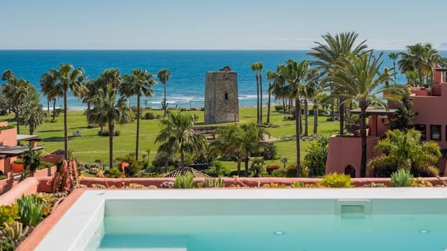 3 makuuhuone Kattohuoneisto myytävänä paikassa Estepona mukana uima-altaan 
autotalli - 4 500 000 € (Ref: 9799053)