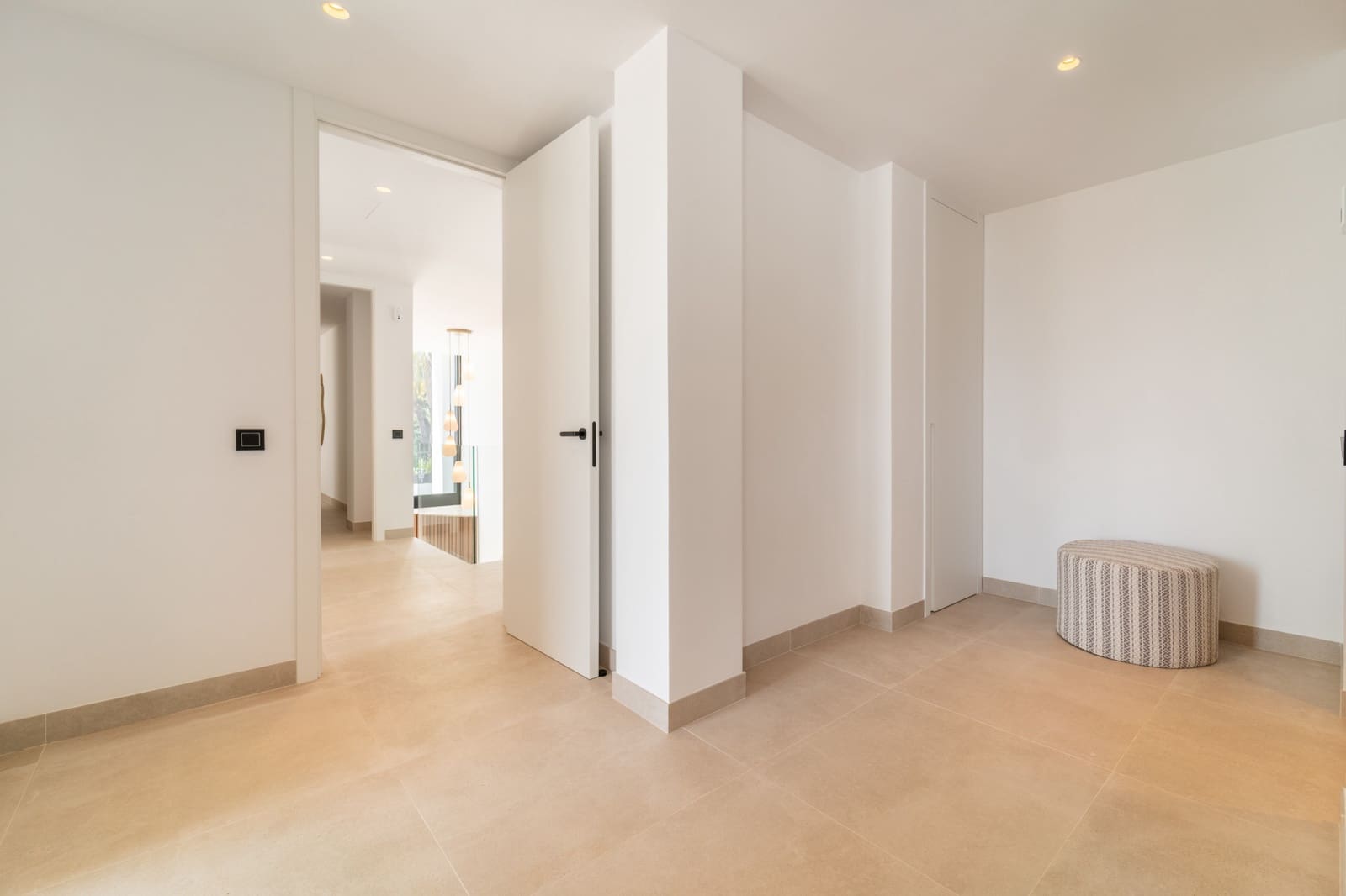 5 sypialnia Willa na sprzedaż w Marbella z basenem garażem - 4 600 000 € (Ref: 9806300)
