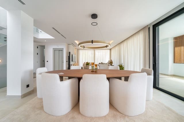 5 sypialnia Willa na sprzedaż w Marbella z basenem garażem - 4 600 000 € (Ref: 9806300)
