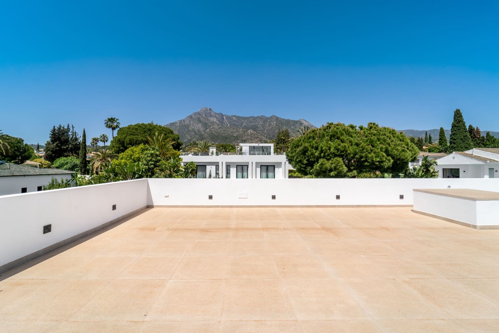 5 chambre Villa/Maison à vendre à Marbella avec piscine garage - 4 600 000 € (Ref: 9806300)